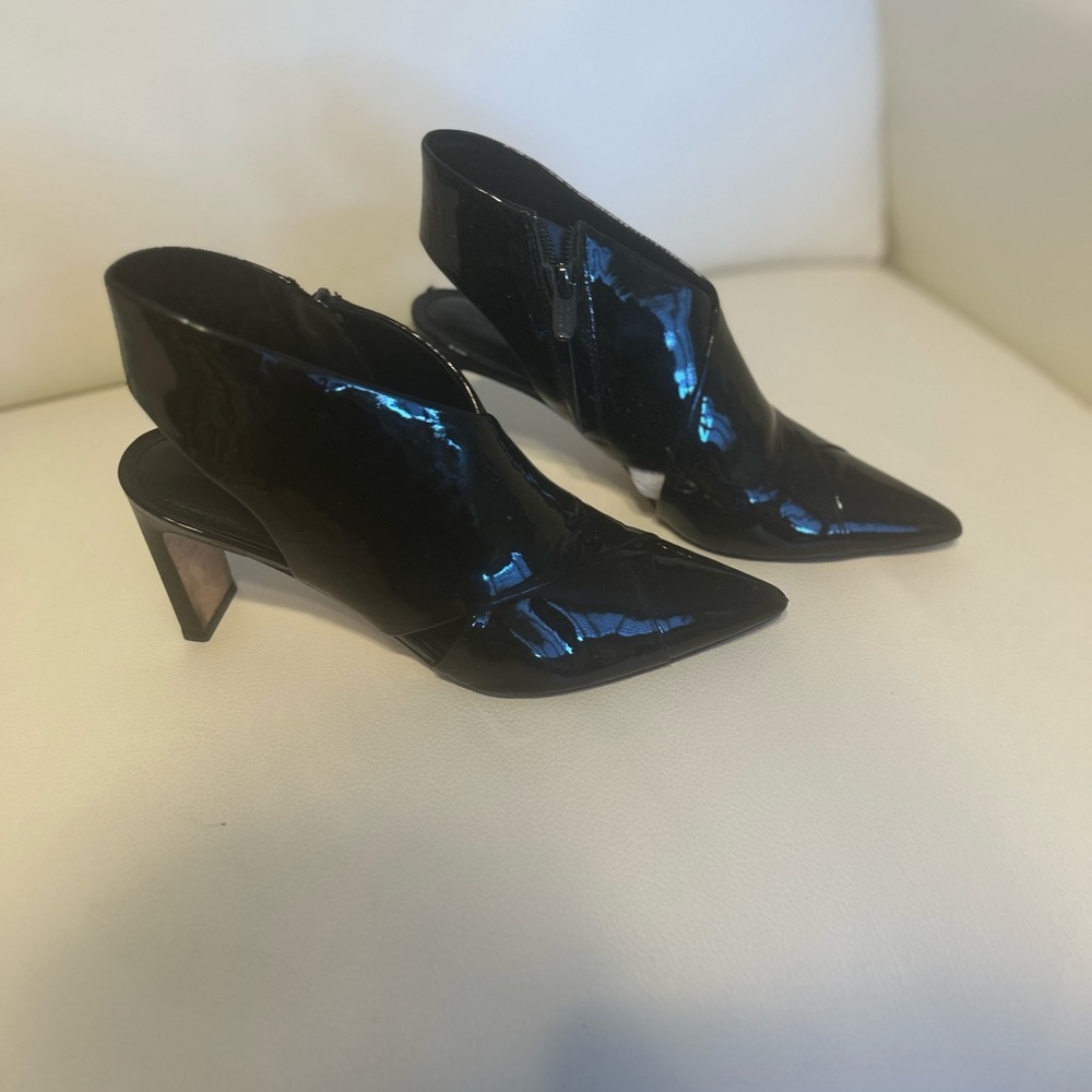 Sigerson Morrison Black Patent Pointed Slingback Heels 8
